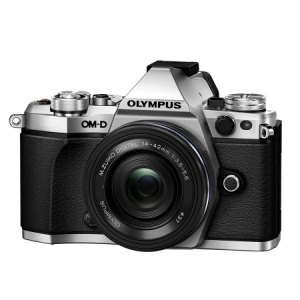 Olympus OM-D E-M5 Mark II argintiu + 14-42 EZ pancake negru [1]