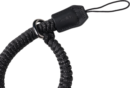 smallrig-4881-cureamanca-impletita-neagra.jpg  ( Curea de mână împletită SmallRig 4881 neagră, din nylon și piele, montată pe cameră mirrorless) [54]