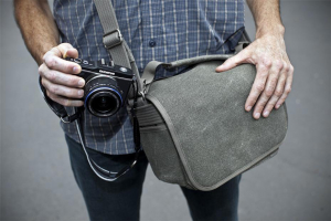 thinktank-retrospective-5-geanta-foto-mirrorless-black.jpg [3]