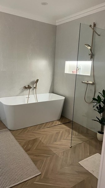 Cada freestanding cu montaj la perete 160x75 Shine [32]