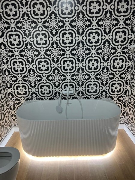 Cada freestanding lipita la perete 170x80 Pollux [30]