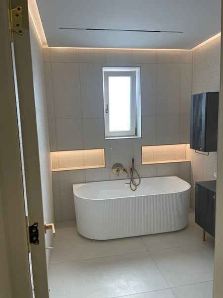 Cada freestanding lipita la perete 170x80 Pollux [24]