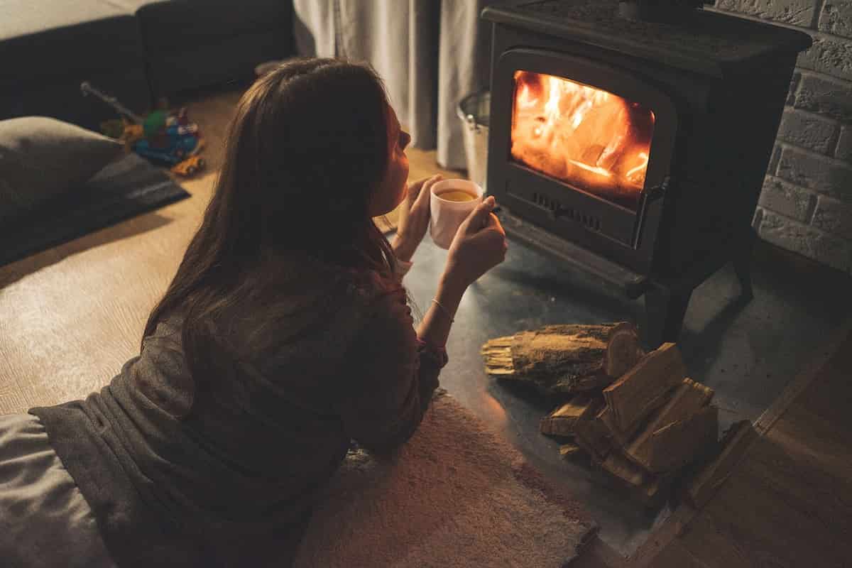 Tipurile de seminee pe care le poti alege pentru a-ti incalzi si decora casa