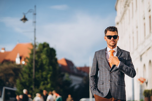 Asortarea sacoului gri pentru barbati - cum sa te imbraci cu stil la orice eveniment