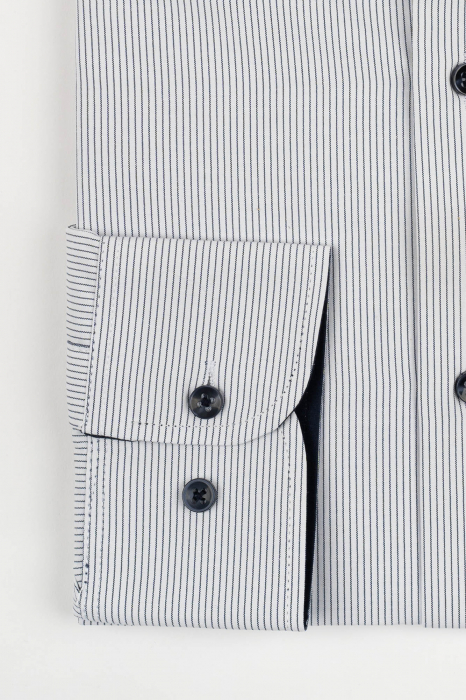 Camasa barbati slim fit alba cu dungi bleumarin [2]