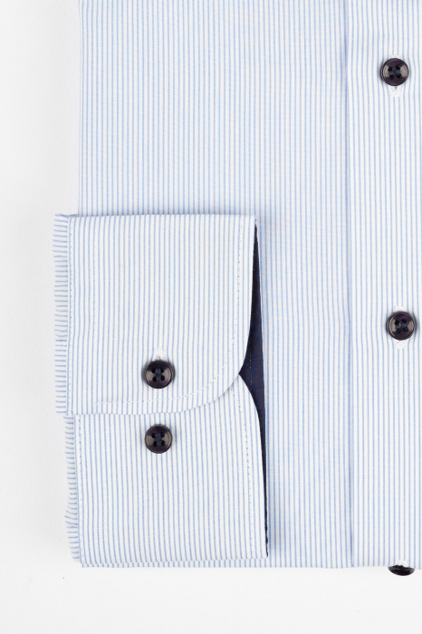 Camasa regular alba cu dungi bleu [3]