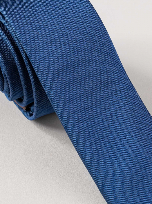 Cravata bleumarin uni ingusta [2]