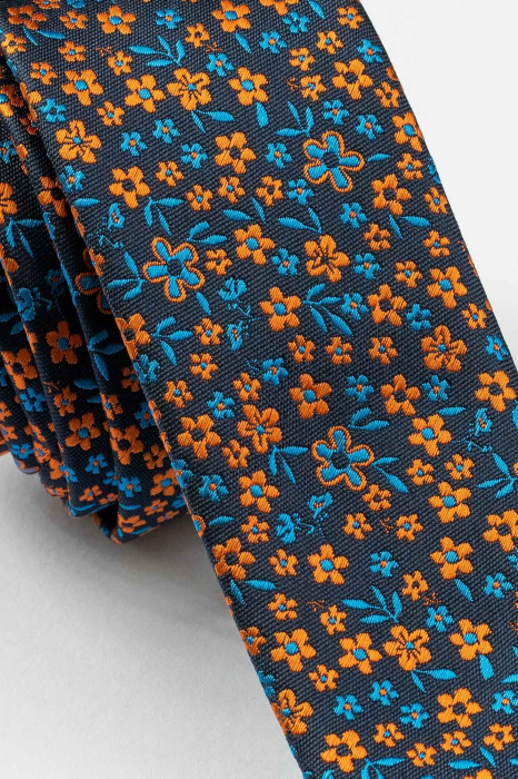 Cravata ingusta cu elemente florale [2]