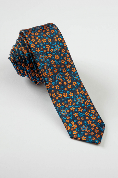 Cravata ingusta cu elemente florale [1]