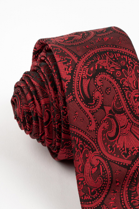 Cravata ingusta rosie cu paisley negru [2]