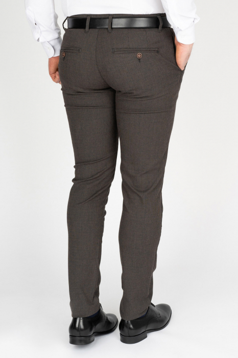Pantaloni barbati chino slim maro [2]