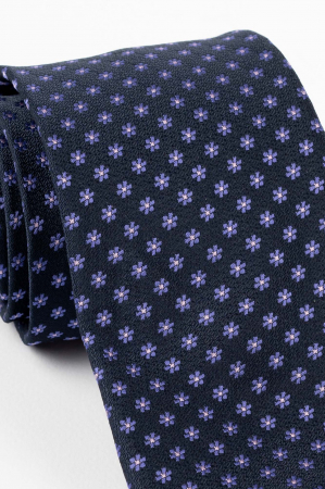 Cravata bleumarin cu flori mov [1]