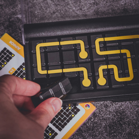 Joc logic SmartGames, IQ Circuit, pentru jucatori de peste 8 ani [2]