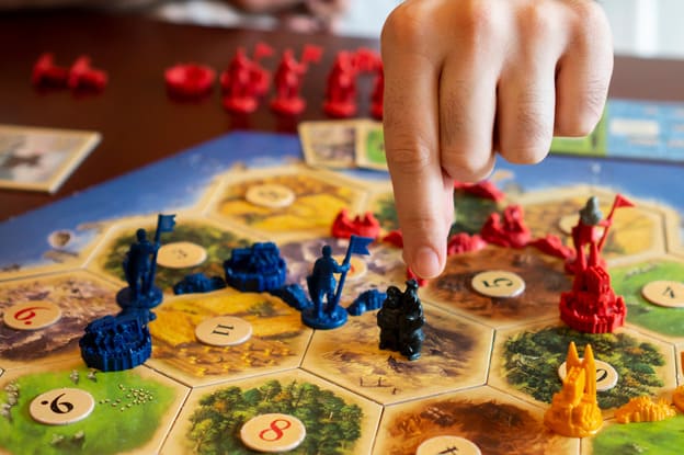 Catan: Reguli, configurare, extensii și extinderi