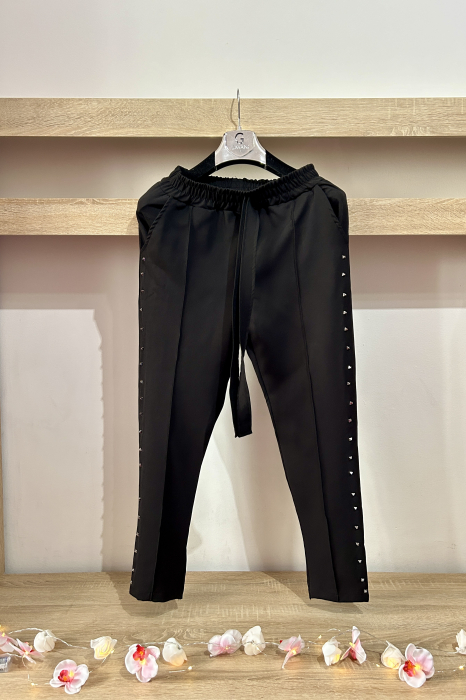 COMPLEU BLACK STUD STYLE [3]
