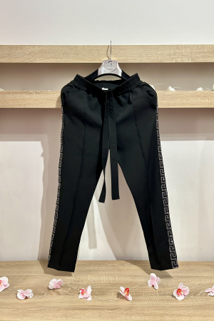 COMPLEU BLACK GREEK LINE [1]
