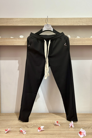 COMPLEU BLACK V DETAIL [2]