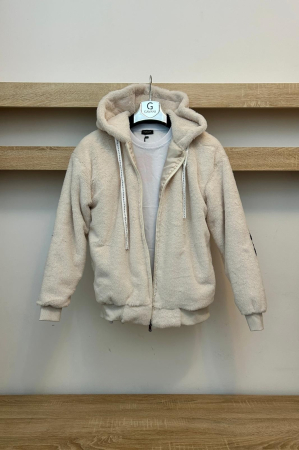 GEACA BARBATI LA ALB CREM [1]