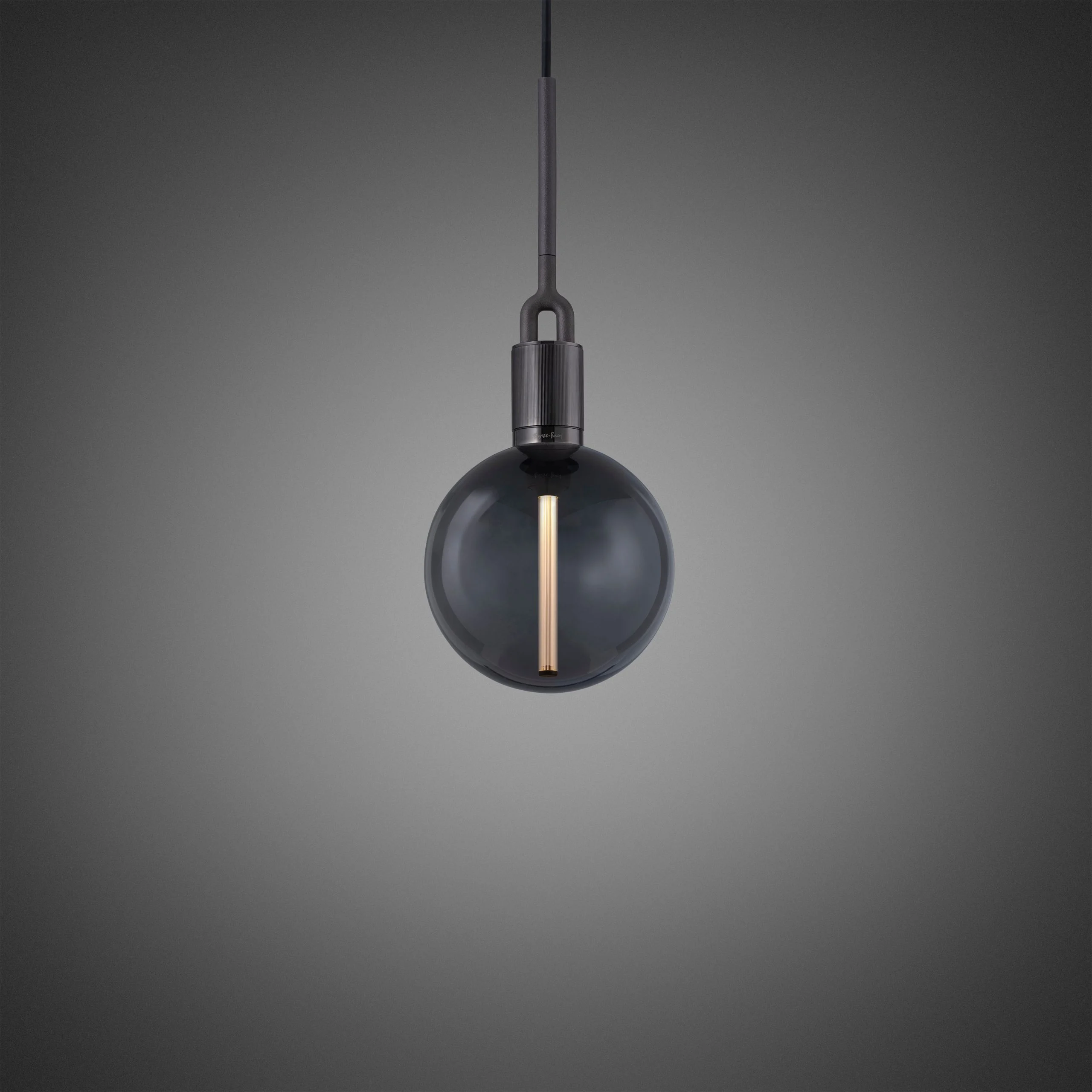 Buster & Punch - Pendul Medium Globe Opal Smoked Buster + Punch