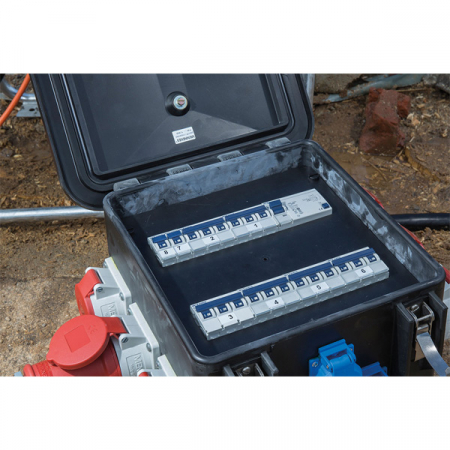 Distribuitor de putere pentru santier 32A 22kW IP44 intrare cablu H07RN-F 5G6 2m fisa 5 poli 6h 32A iesire 1x priza CEE 5 poli 16A , 1 x priza CEE 5 poli 32A si 4 prize schuko IP44 [1]