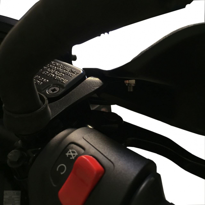 GP01030800100182 [5]