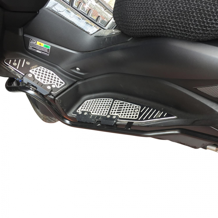 YAMAHA XMAX 250 / XMAX 300 / XMAX 400 XMAX         [5]