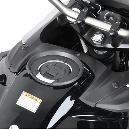 Model Moto - Inel rezervor SUZUKI V-Strom 250 (17 - 21) GSX R 600 / 750 (06 - 10) GSX 650F (08 - 14) / GSX 1250F (10 - 16) SV 1000 / SV 1000 S (03 - 08) GSX S750 (17 - 21) GSF 650 BANDIT / GSF BANDIT S K9-L0-L1-L2-L3-L4 (09 - 15) GSX S1000 (21 - 23) GSX 1300R Hayabusa (08 - 16) GSR 750 (11 - 16)