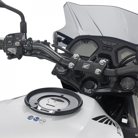 Model Moto - Inel rezervor HONDA NT 1100 (22 - 24) CB 650 R (19 - 20) CB 500 F (19 - 23) CB 650F (17 - 18) CB 750 Hornet (23) CB 500 (24) CBR 650 R (21 - 23) CBR 1000 RR (17 - 19) CB 650 R (21 - 23)