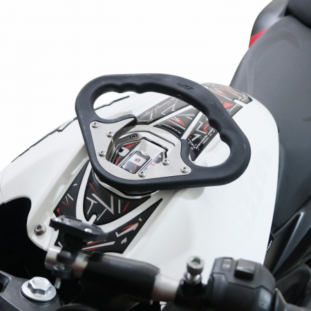 BAJAJ PULSAR NS 200          [3]