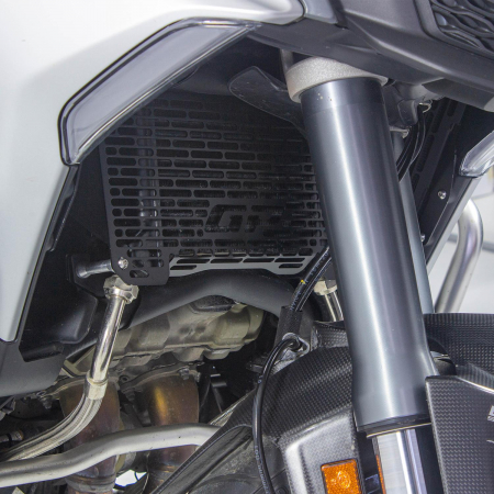 DUCATI MULTISTRADA V4          [4]