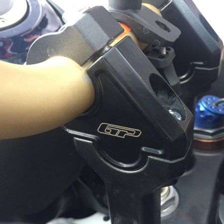 HONDA Africa Twin CRF1000L / CRF1100L AFRICA TWIN CRF1000L         [2]