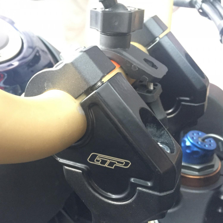 HONDA Africa Twin CRF1000L / CRF1100L AFRICA TWIN CRF1000L         [5]