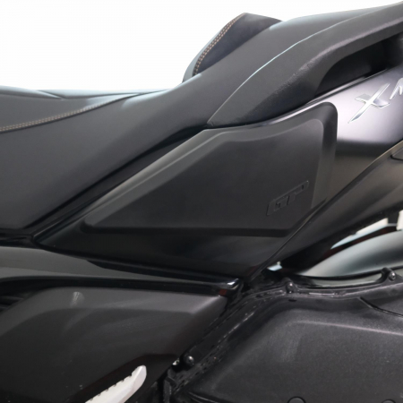 YAMAHA XMAX 250 / XMAX 300 / XMAX 400          [2]