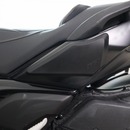 YAMAHA XMAX 250 / XMAX 300 / XMAX 400          [2]