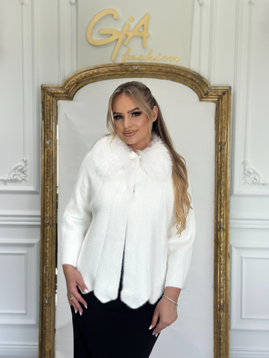 Capa Karissy White [3]