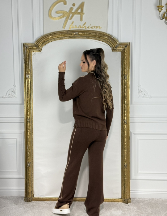 Compleu Enellasa [6]