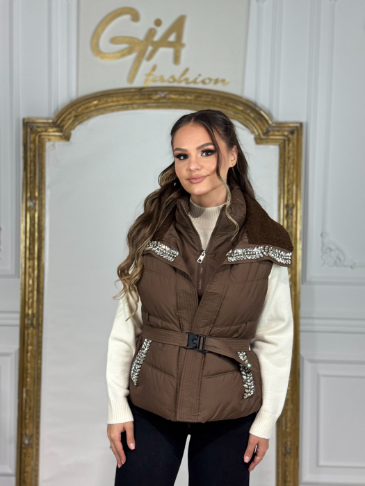 Vesta Hellia Brown [5]