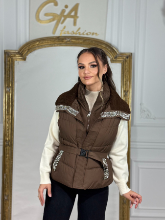 Vesta Hellia Brown [2]