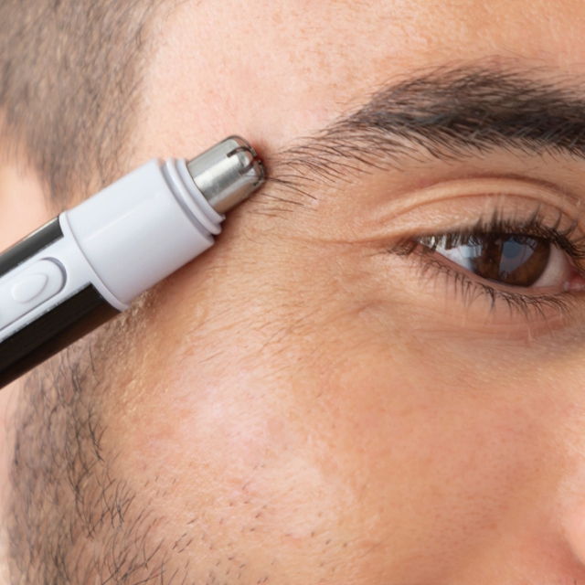 Aparat pentru tuns parul inestetic din nas, urechi si din zona sprancenelor Innovagoods, trimmer facial [4]