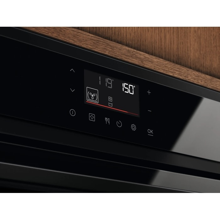 Cuptor electric incorporabil cu abur Electrolux EOP7X87H SenseCook 600 72 l negru [5]