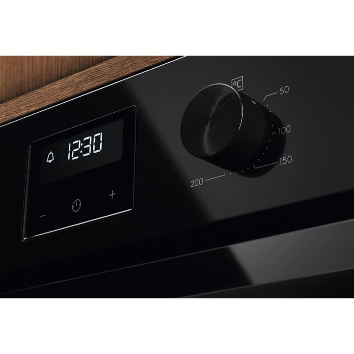 Cuptor electric incorporabil Electrolux LOF3H10BK SurroundCook 65 l negru [7]
