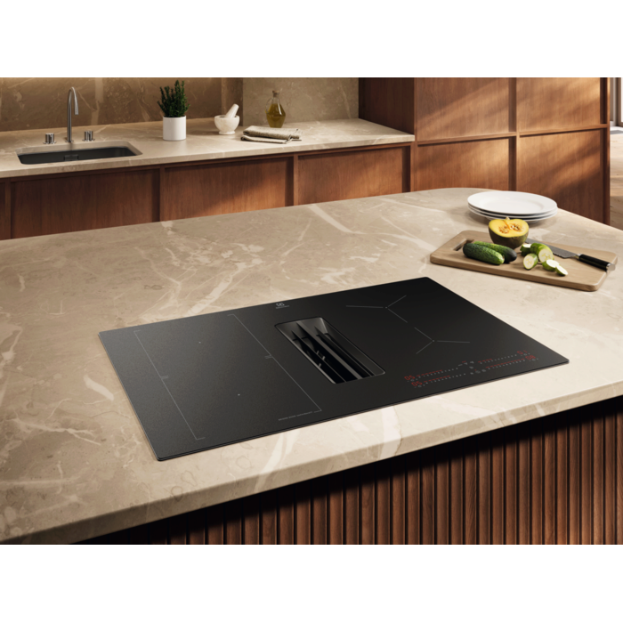 Plita incorporabila cu inductie cu hota integrata Electrolux ECC83443CZ ComboHob eXtractor SaphirMatt 80 cm negru mat [10]