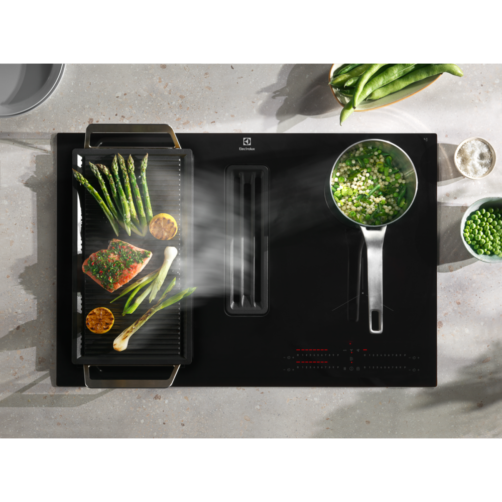 Plita incorporabila cu inductie cu hota integrata Electrolux KCC83443 ComboHob 600 Bridge eXtractor 80 cm negru [7]