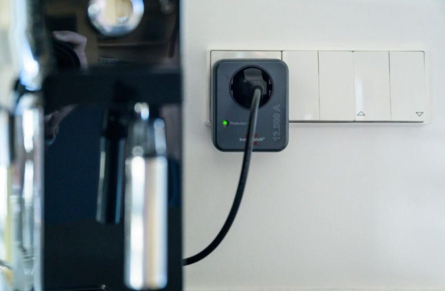 Priza cu protectie la supratensiune Brennenstuhl 13500 A [3]