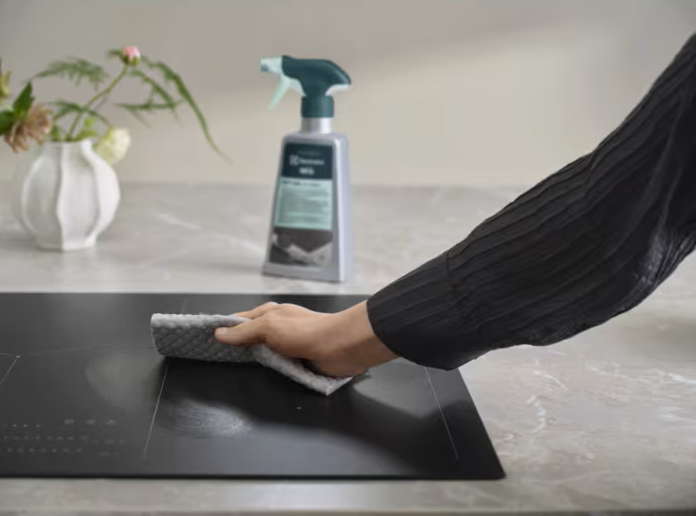 Spray curatare MattCare pentru plitele SaphirMatt, 500 ml, Electrolux, M2HCMC01 [4]