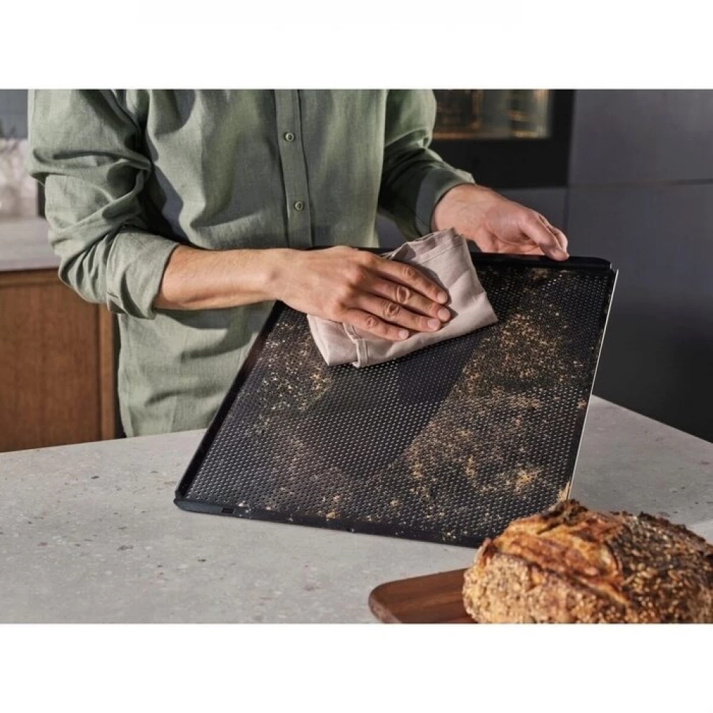 Tava Electrolux speciala pentru produse de patiserie, perforata, H x L x A : 10 x 465 x 385 mm [3]