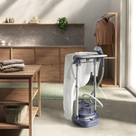 Aparat de calcat vertical cu boiler Electrolux E7US1-4MN Delicate 7000, 1800W, albastru [4]