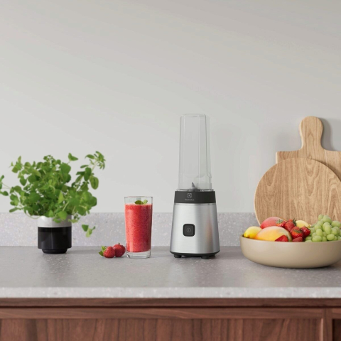 Blender Electrolux Create 3 Sports E3SB1-4ST Compact, 0.92L, Recipient Portabil 3 in 1, Lame TruFlow, Buton One-Touch, Inox [8]