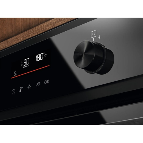 Cuptor electric incorporabil cu abur Electrolux EOD6F77H SteamBake 600 72 l negru [5]