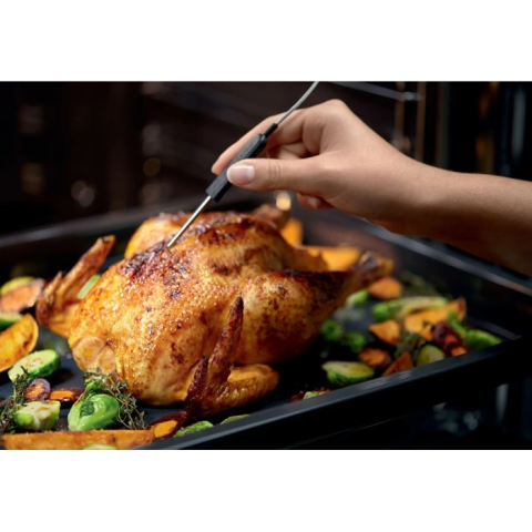 Cuptor electric incorporabil cu abur Electrolux EOD6P77WZ SteamBake 600 72 l negru [5]